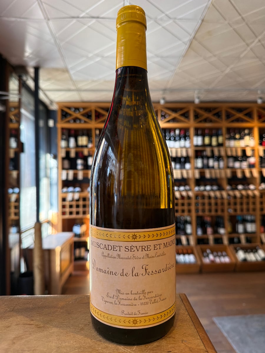 Domaine de la Fessardiere Muscadet Sevre-et-Maine 2023 (750ml)