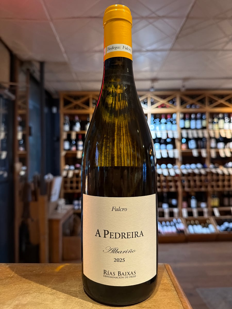 Bodegas Fulcro, Finca A Pedreira Rías Baixas Albariño 2025 (750ml)